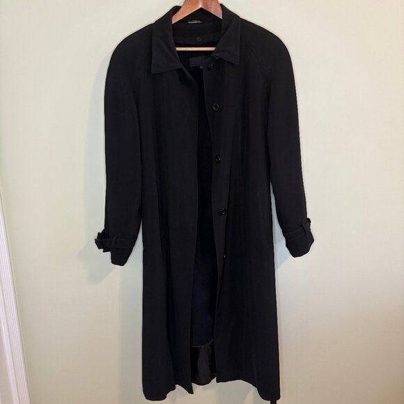 Classically Styled Utex Black Trench - Picture 1 of 11